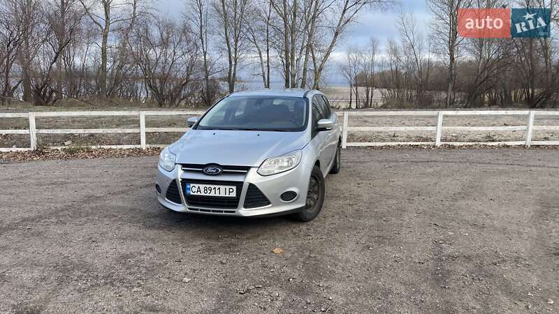 Универсал Ford Focus 2014 в 