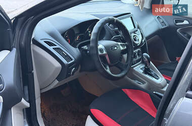 Хетчбек Ford Focus 2012 в Долині