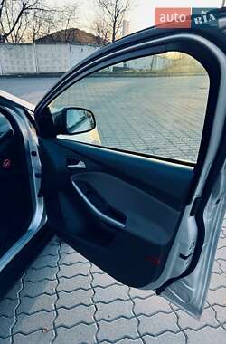 Универсал Ford Focus 2012 в 