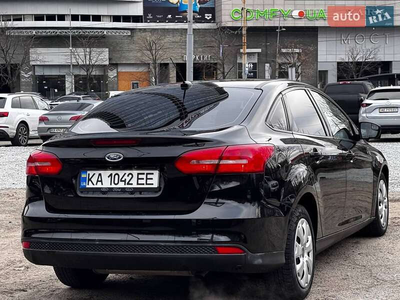 Седан Ford Focus 2018 в Днепре