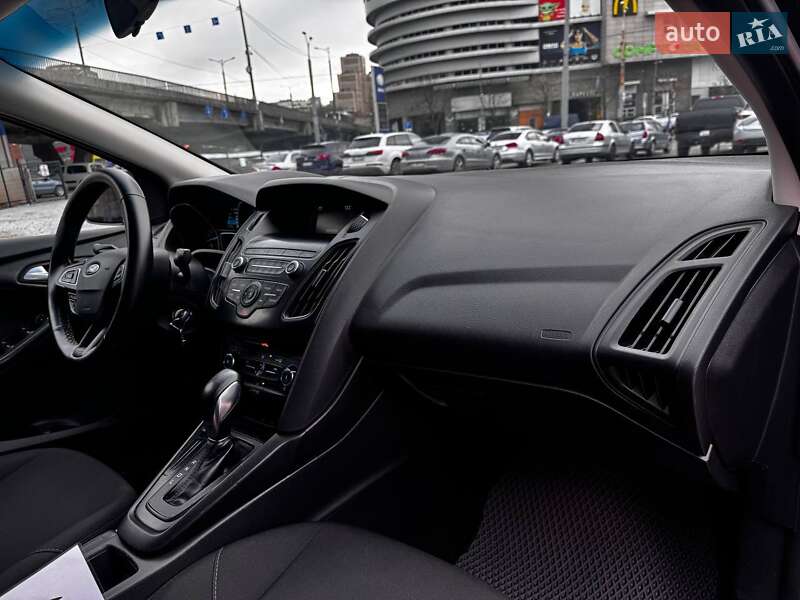 Седан Ford Focus 2018 в Днепре
