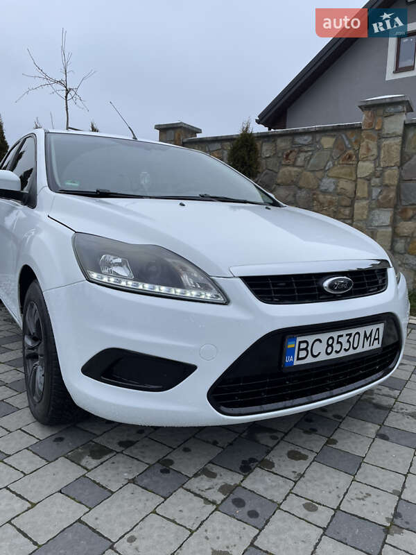Хэтчбек Ford Focus 2008 в Жовтанцах фото 2 Хэтчбек Ford Focus 2008 в Жовтанцах