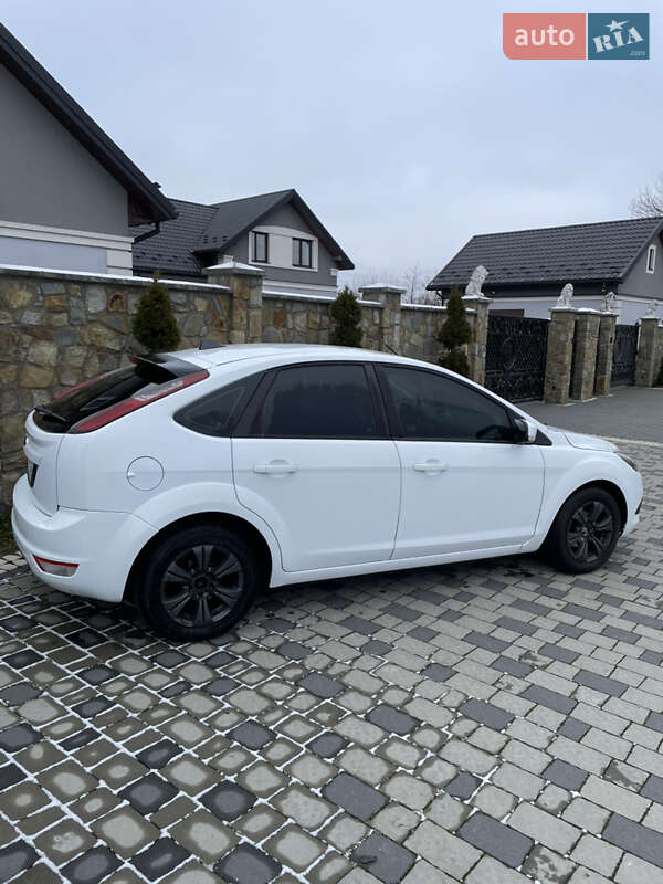Хэтчбек Ford Focus 2008 в Жовтанцах фото 3 Хэтчбек Ford Focus 2008 в Жовтанцах
