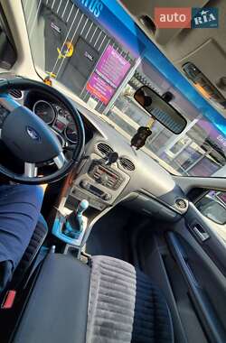 Универсал Ford Focus 2010 в 