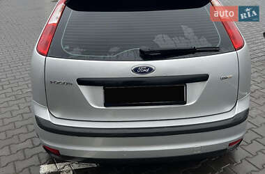 Хэтчбек Ford Focus 2006 в 