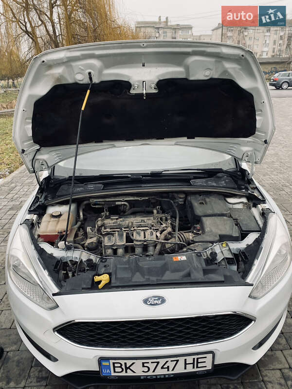 Седан Ford Focus 2015 в Здолбунове
