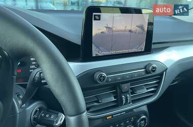 Хэтчбек Ford Focus 2020 в 