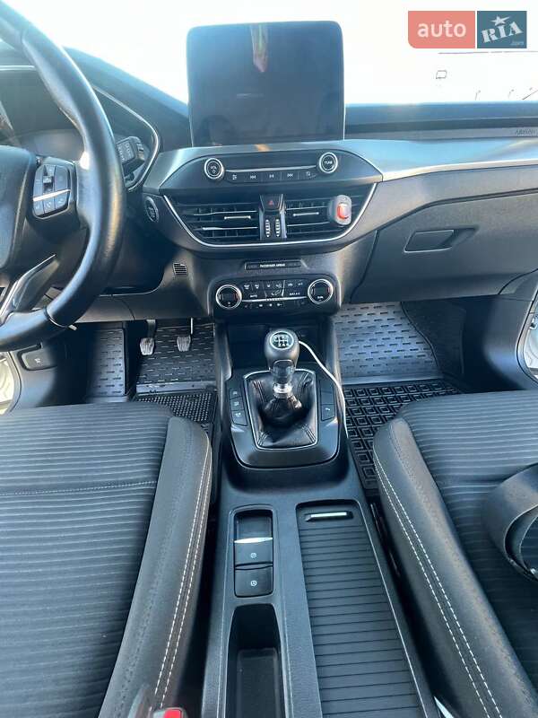 Универсал Ford Focus 2019 в Луцке фото 23 Универсал Ford Focus 2019 в Луцке