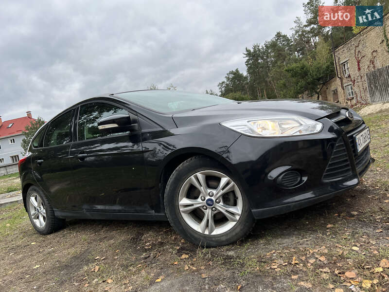 Хэтчбек Ford Focus 2014 в Киеве