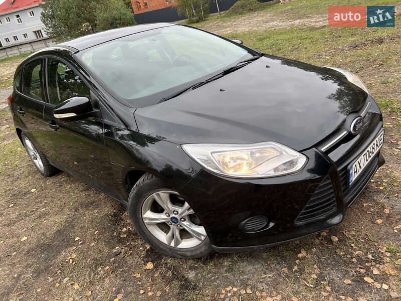 Хэтчбек Ford Focus 2014 в Киеве