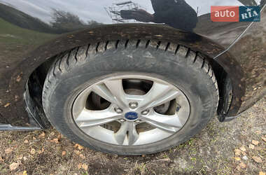 Хэтчбек Ford Focus 2014 в 