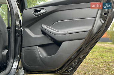 Хэтчбек Ford Focus 2014 в 