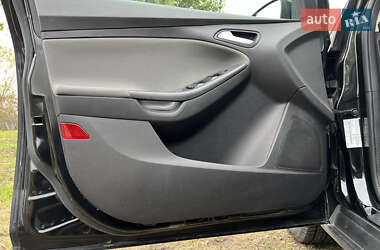 Хэтчбек Ford Focus 2014 в 