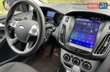 Хэтчбек Ford Focus 2014 в 