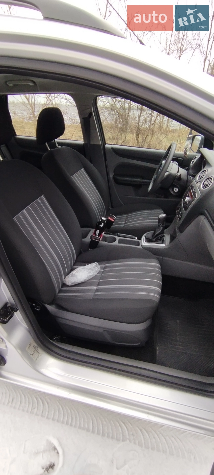 2010 Ford Focus - мініатюра 12
