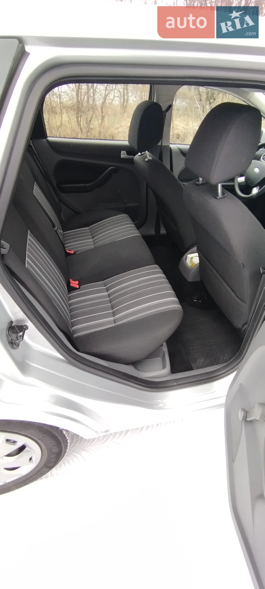 2010 Ford Focus - мініатюра 22