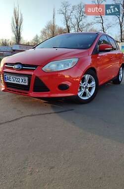 Хетчбек Ford Focus 2014 в Дніпрі