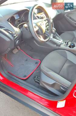 Хэтчбек Ford Focus 2014 в 
