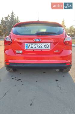 Хэтчбек Ford Focus 2014 в 