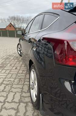 Хэтчбек Ford Focus 2011 в Львове