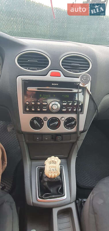 Хетчбек Ford Focus 2004 в Києві