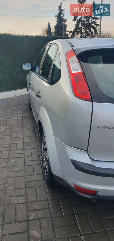 Хетчбек Ford Focus 2004 в Києві