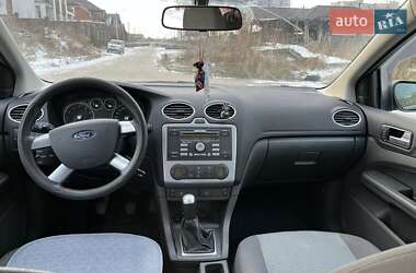 Хэтчбек Ford Focus 2006 в Ровно