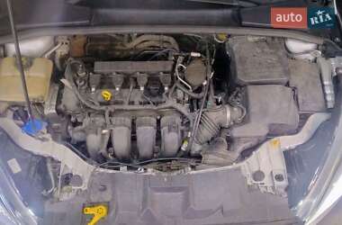 Седан Ford Focus 2015 в 