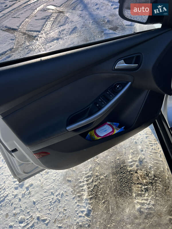 Хэтчбек Ford Focus 2011 в Ивано-Франковске фото 19 Хэтчбек Ford Focus 2011 в Ивано-Франковске