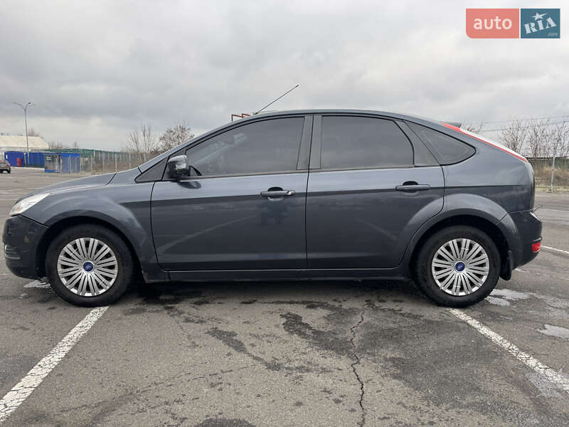 Хэтчбек Ford Focus 2008 в 
