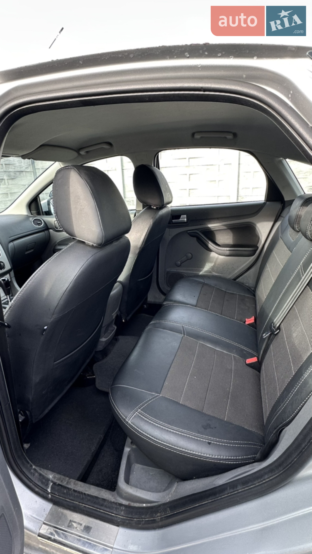 2011 Ford Focus - мініатюра 12