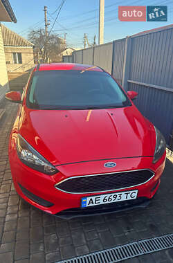 Хэтчбек Ford Focus 2015 в Днепре