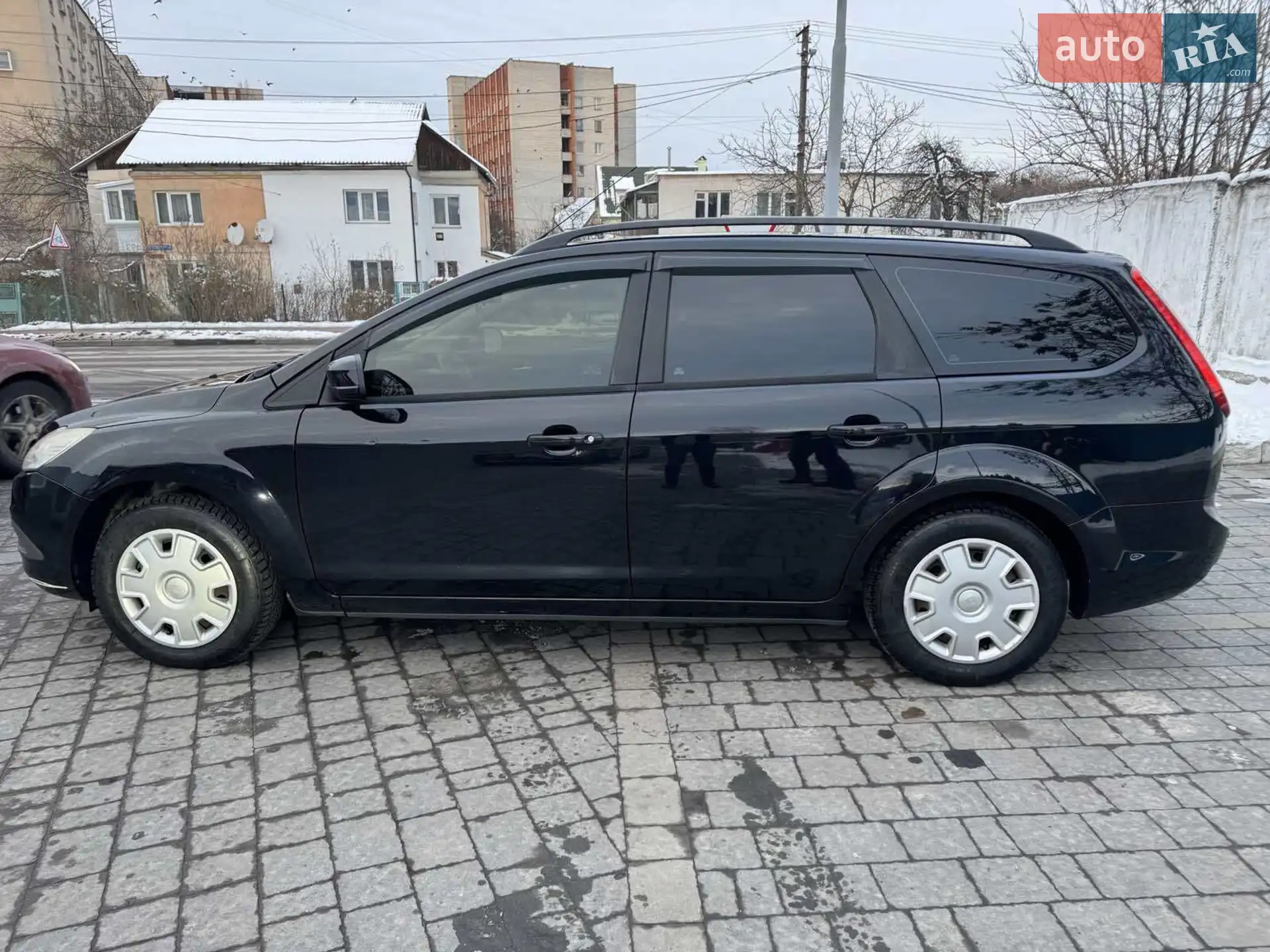 2010 Ford Focus - мініатюра 24