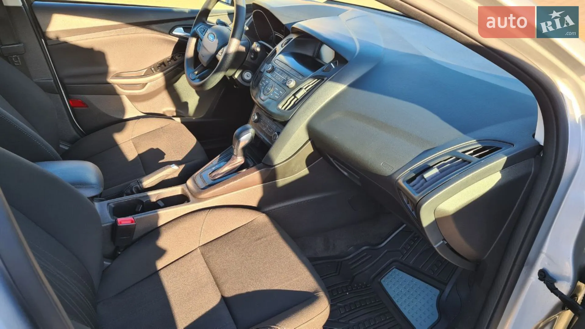 2018 Ford Focus - мініатюра 12