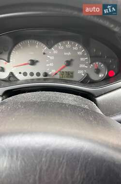 Хэтчбек Ford Focus 2001 в 