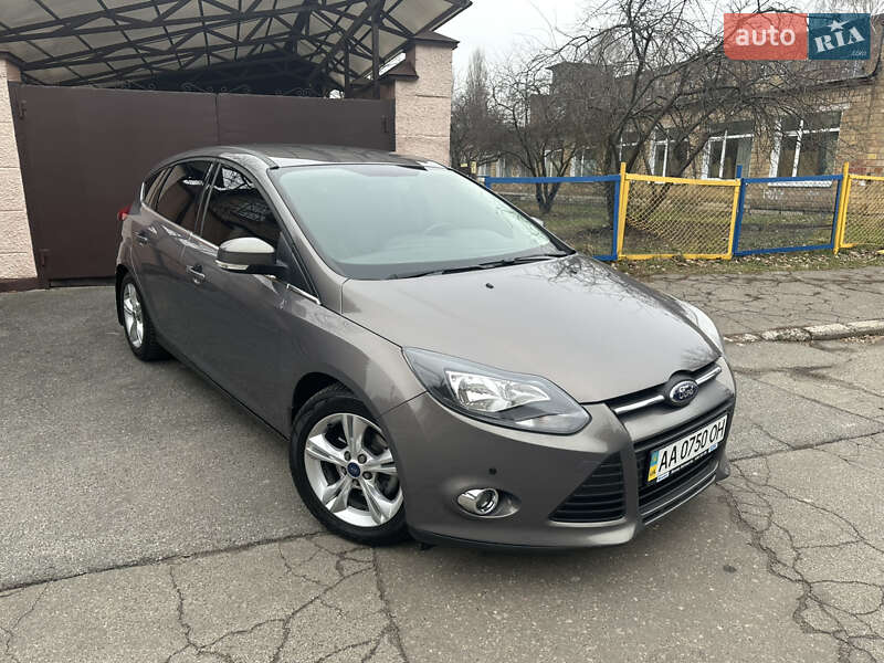 Хэтчбек Ford Focus 2013 в Киеве