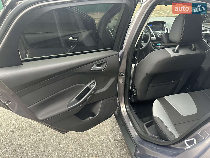 Хэтчбек Ford Focus 2013 в Киеве