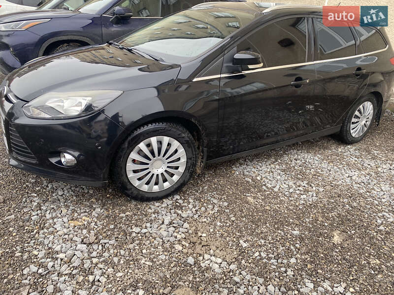 Універсал Ford Focus 2012 в Бережанах