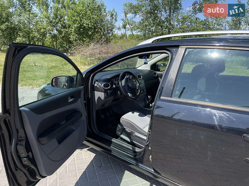 Универсал Ford Focus 2009 в Нововолынске