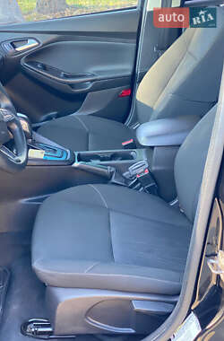 Седан Ford Focus 2016 в 