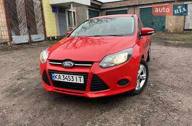 Седан Ford Focus 2012 в Мені