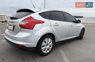 Хетчбек Ford Focus 2013 в Пустомитах