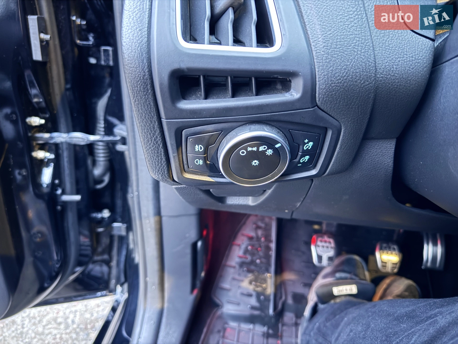 2015 Ford Focus - мініатюра 13