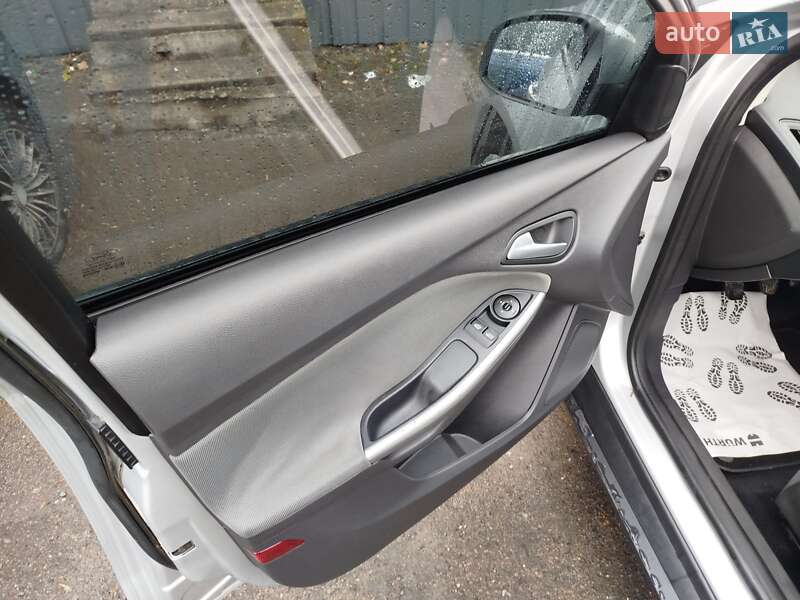 Универсал Ford Focus 2011 в Ровно фото 12 Универсал Ford Focus 2011 в Ровно