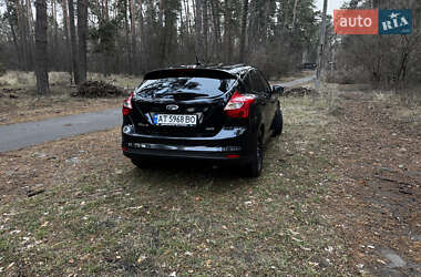 Хэтчбек Ford Focus 2013 в 