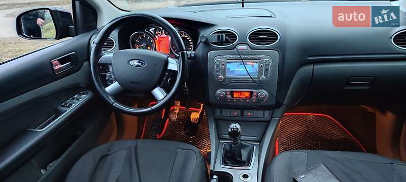 Хэтчбек Ford Focus 2008 в Жидачове
