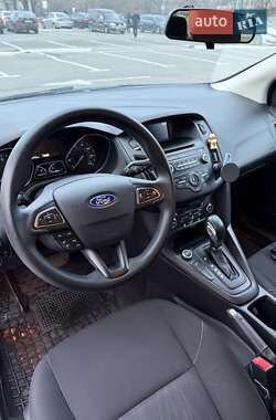 Седан Ford Focus 2017 в 