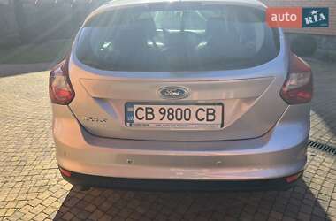 Хэтчбек Ford Focus 2011 в 