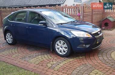 Хетчбек Ford Focus 2010 в 