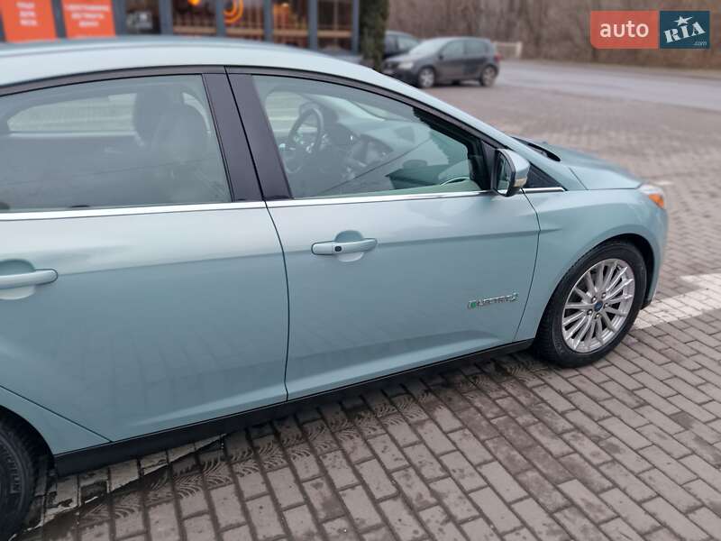 Хэтчбек Ford Focus 2012 в Луцке фото 6 Хэтчбек Ford Focus 2012 в Луцке